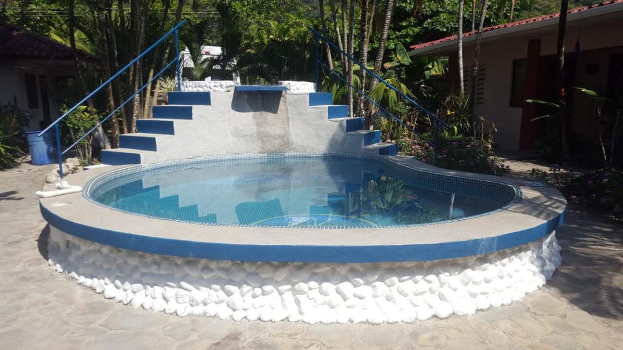 Hotel Sandpiper Jacó Exterior foto